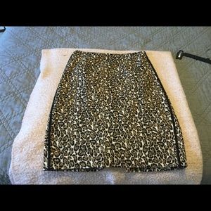 Leopard print straight skirt